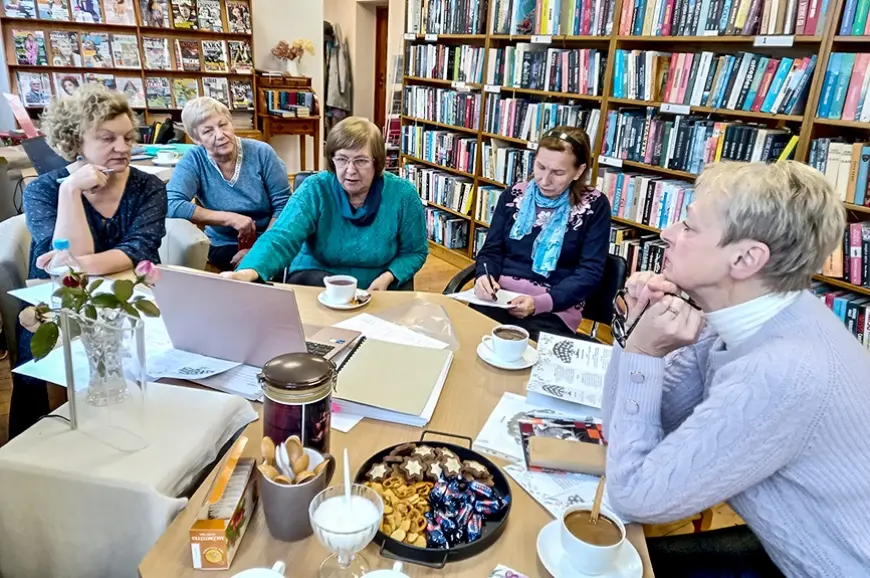 Viļķenes bibliotēkā nodarbība dzimtas pētniekiem