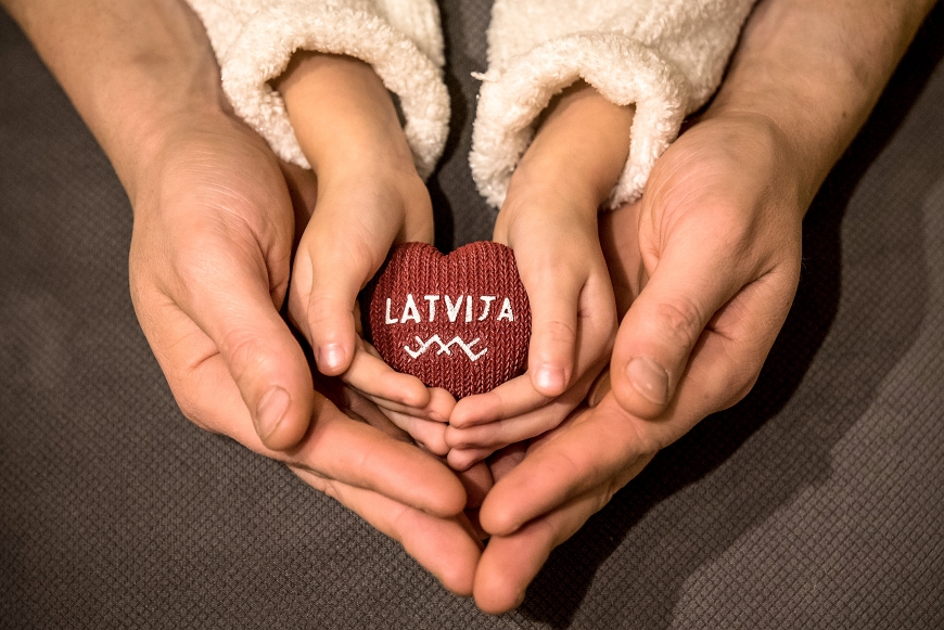 Sargāsim, sildīsim, saudzēsim savu tēvu zemi un svinēsim Latvijas valsts 105. gadadienu.