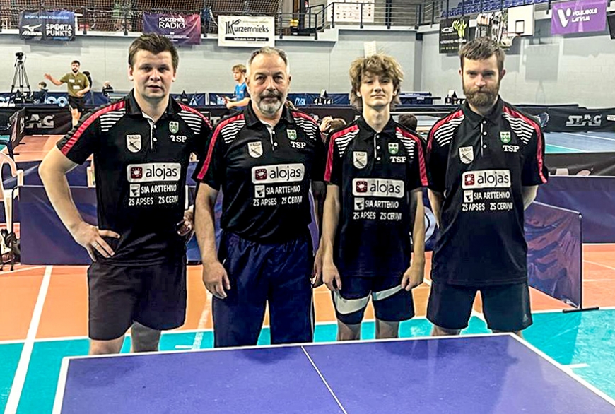 Alojas baltās bumbiņas “dresētāji” sacensībās Kuldīgā