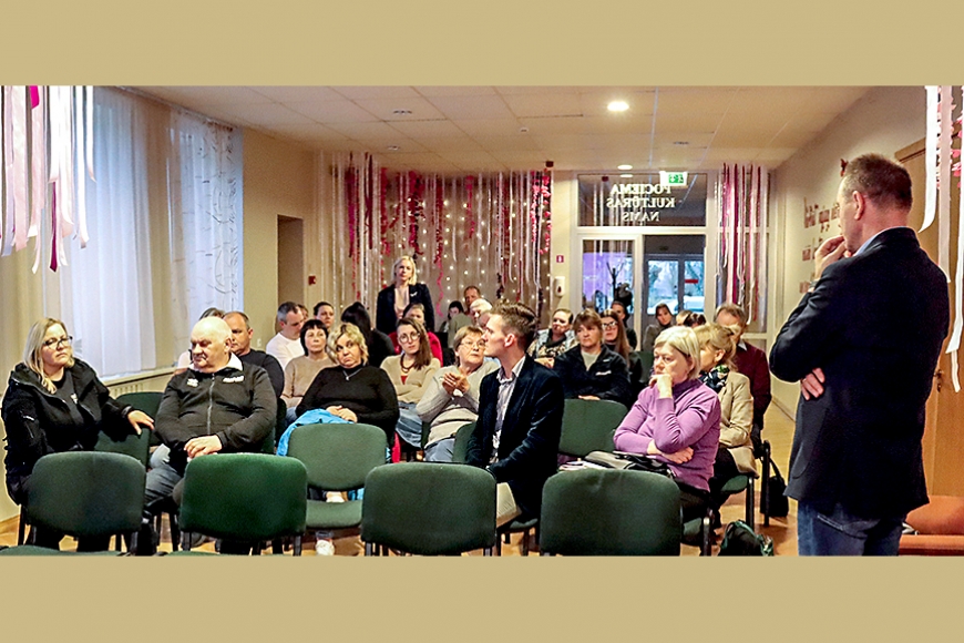 Pociemā runā par pagastam un Limbažu novadam būtisko