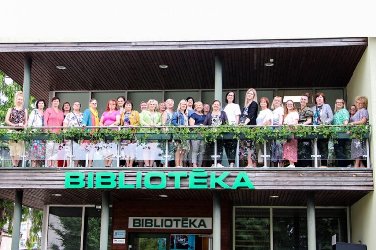 Limbažu novada bibliotekāri satiekas ar kolēģiem Dobelē