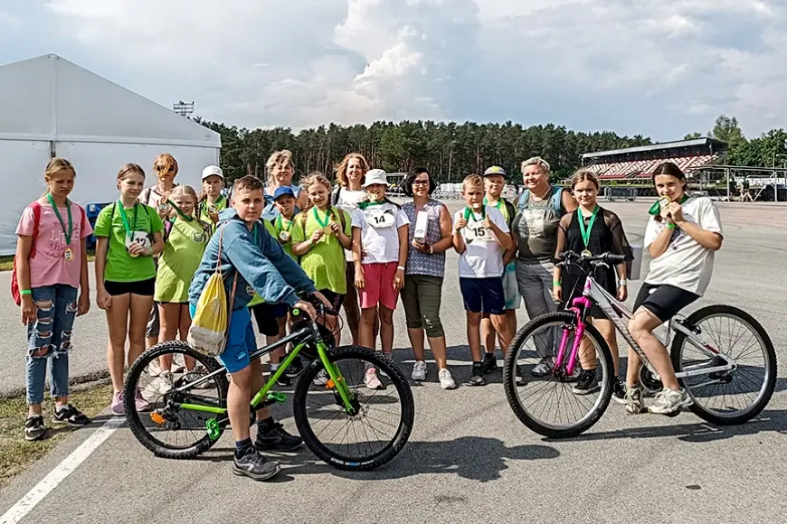 Mūsu novada skolēni – Jauno satiksmes dalībnieku foruma finālā