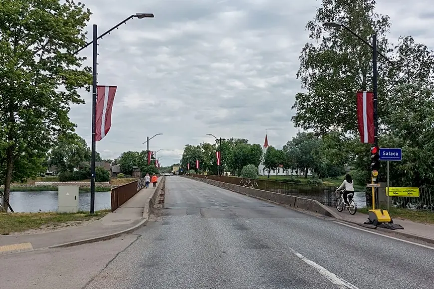Sapulcē par tilta būvniecību Salacgrīvā izskan daudz jautājumu