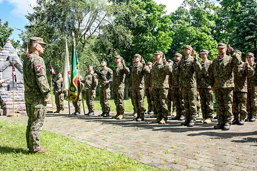 Zemessargi Limbažos zvēr sargāt savu valsti un zemi