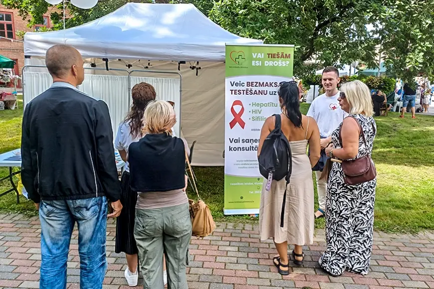 Limbažu slimnīcas Veselības istaba iziet tautā