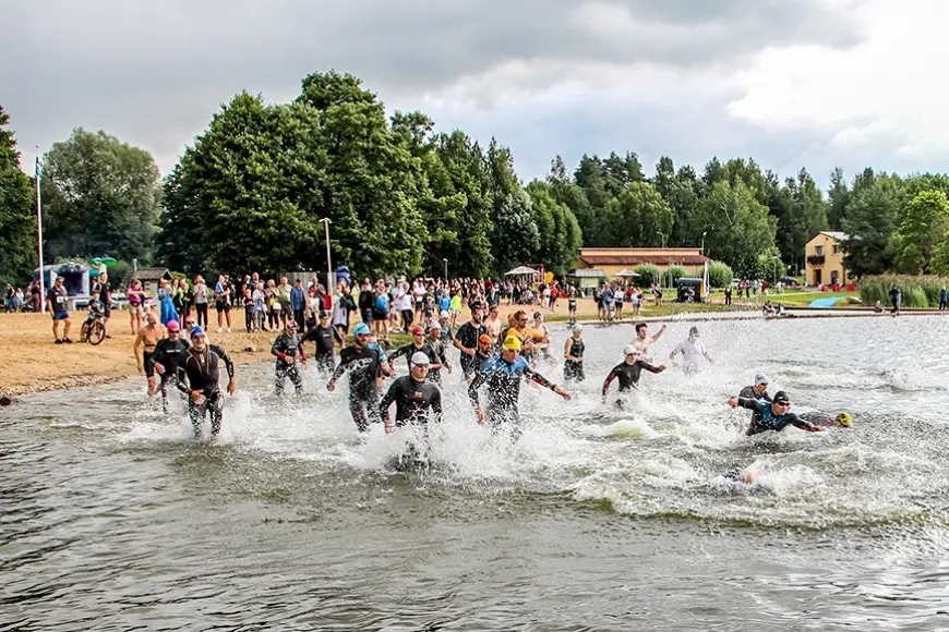Svētku aktivitātes – triatlons un makšķerēšana – pie Limbažu Lielezera