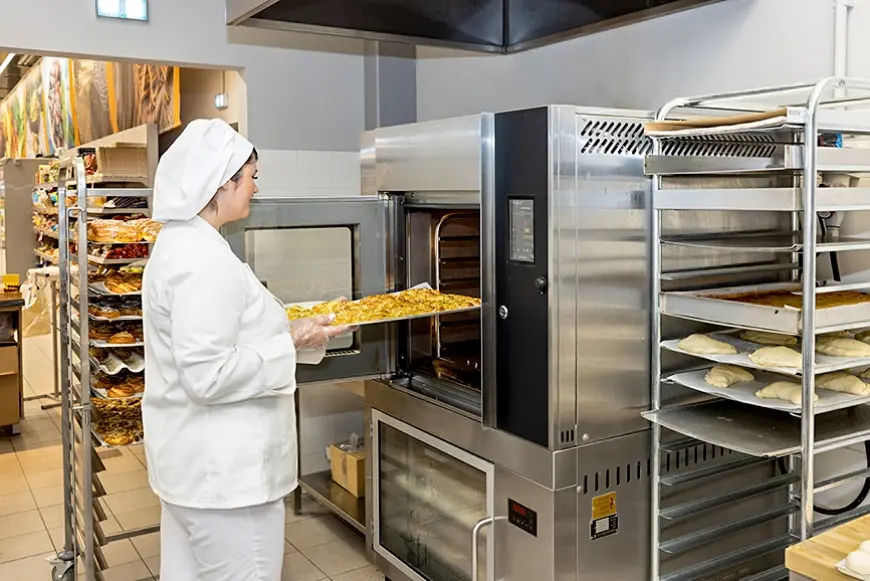 «Mego» investē pārkvalifikācijas projektā un izsludina stipendijas
