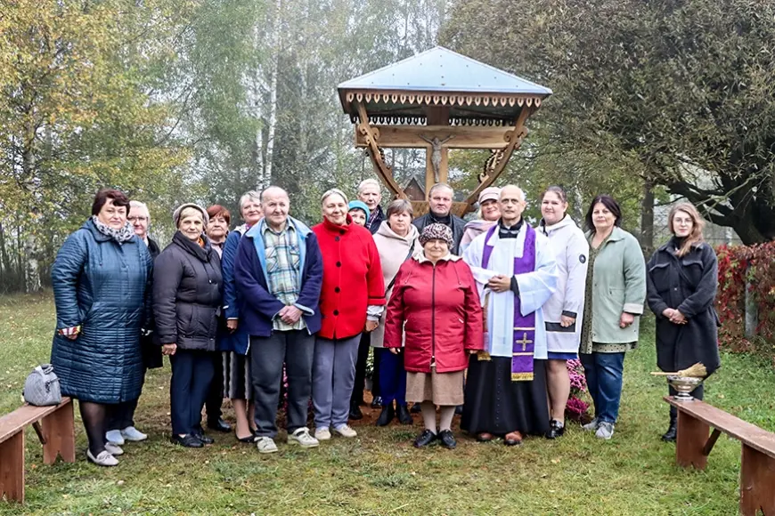 Vārkavā iesvētīja restaurēto Aizpūriešu krucifiksu (Latgale)