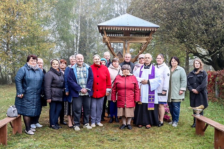 Vārkavā iesvētīja restaurēto Aizpūriešu krucifiksu (Latgale)