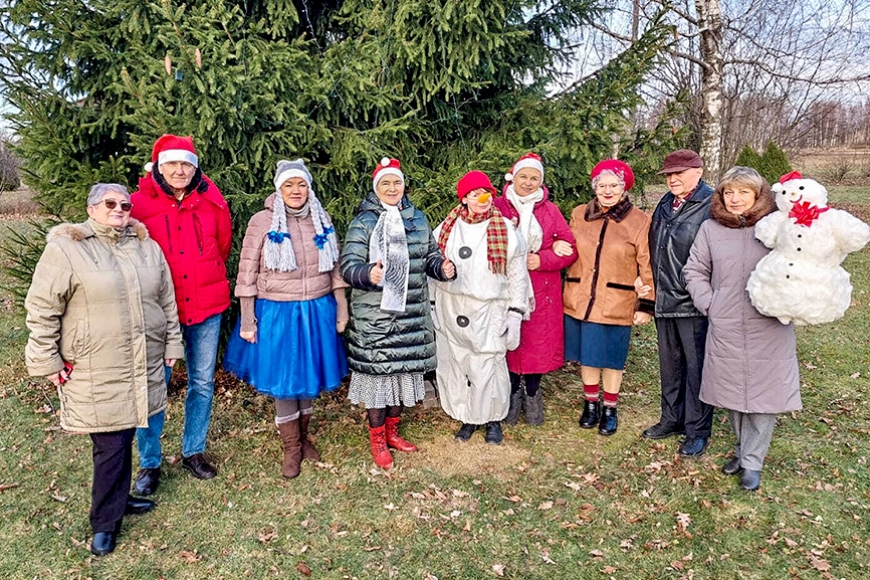 Limbažu pagasta «Dārzniekos» norisinājās sniegavīru karnevāls