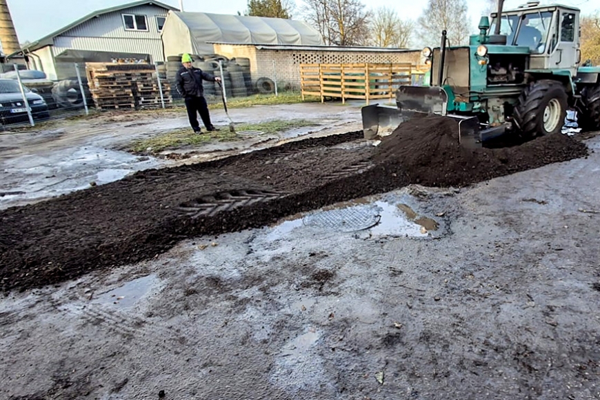 Preiļos rasts pagaidu risinājums bedru aizbēršanai (Latgale)