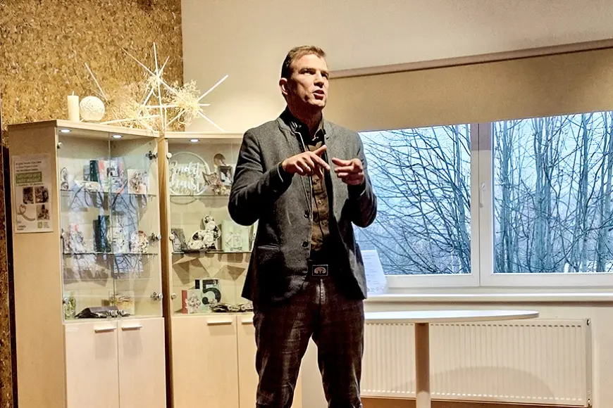 Vēsturnieks Toms Ķikuts: “Vēsturi vajag pārrakstīt”