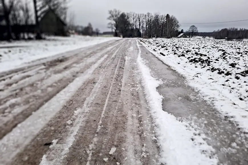 Autobusi nevar iebraukt divās pieturās – klimats vainīgs