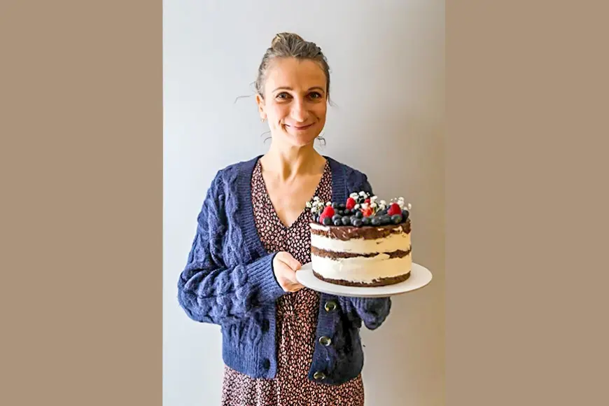 Ilze Limbažos iejutusies un palīdz citiem saldināt viņu svētkus