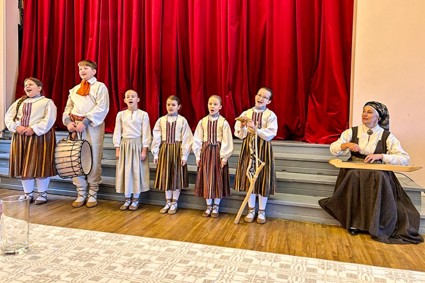 “Dziesmu dziedu, kāda bija” Viduskursā (Kurzeme)