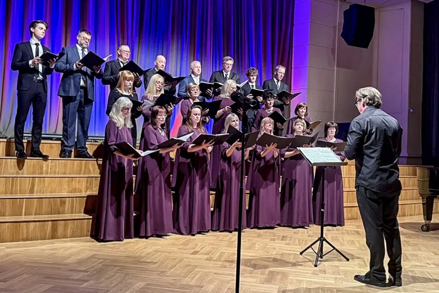Limbažos sadziedājās kori