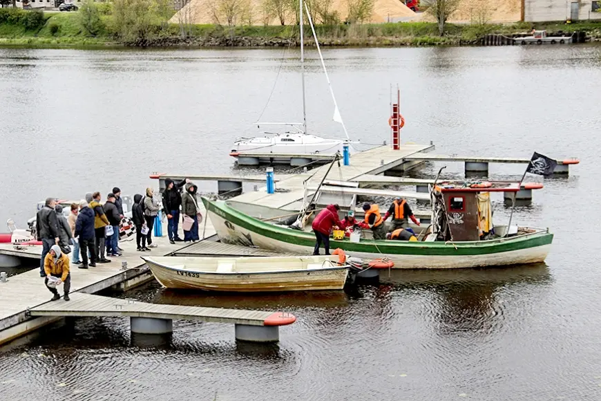 Salacgrīvā reņģes tīkoja arī igauņi