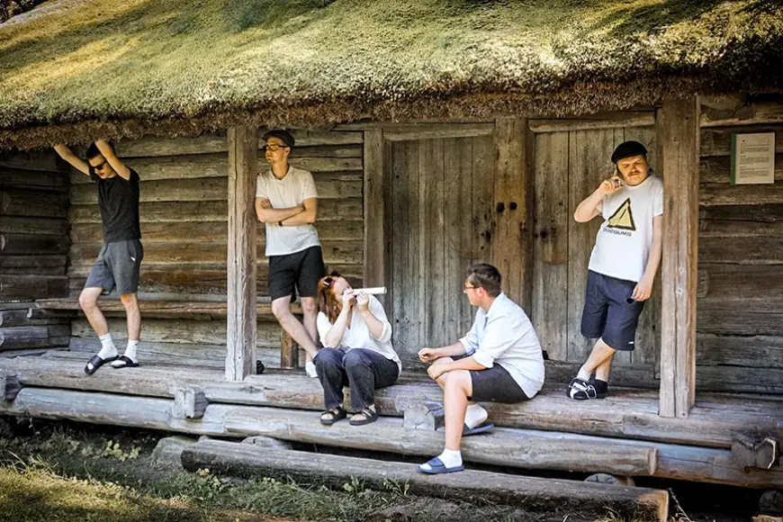 15 gadus lolots sapnis pārtop filmā