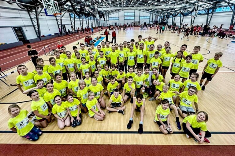 Limbažos sacenšas 200 jaunie vieglatlēti