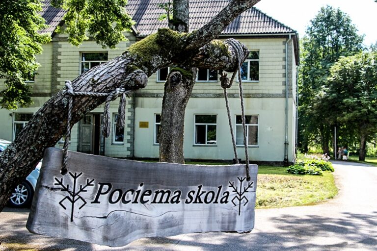 Pašvaldība lemj izbeigt līgumu ar Pociema skolā saimniekojošo biedrību