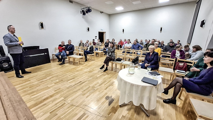 Vidrižnieki novada vadībai uzdod aktuālus jautājumus