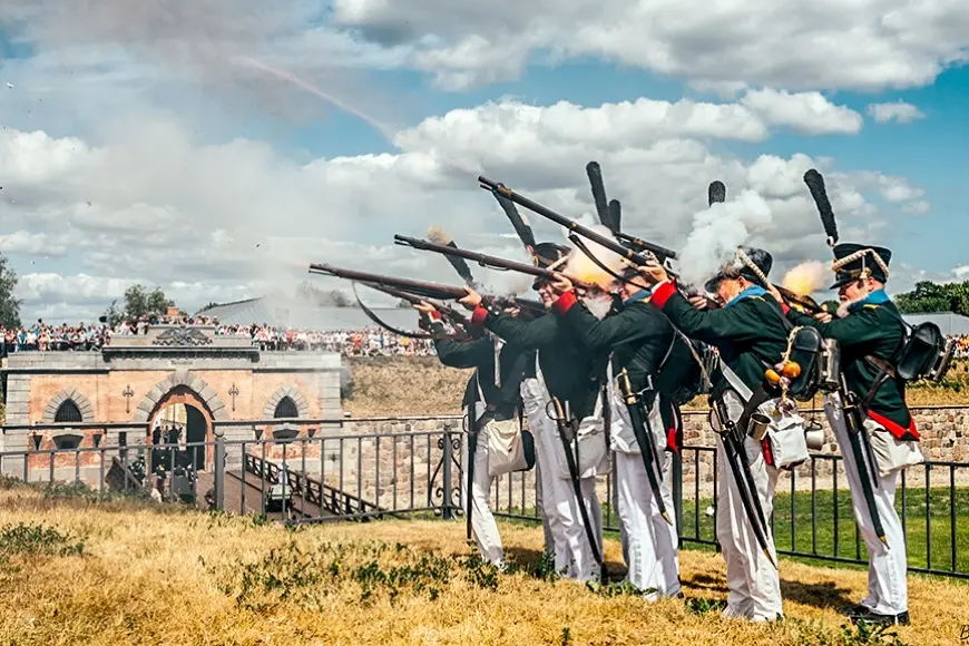 Latgale: Festivāls “Dinaburga 1812” aicina piedzīvot 200 gadu senu vēsturi Daugavpils cietoksnī