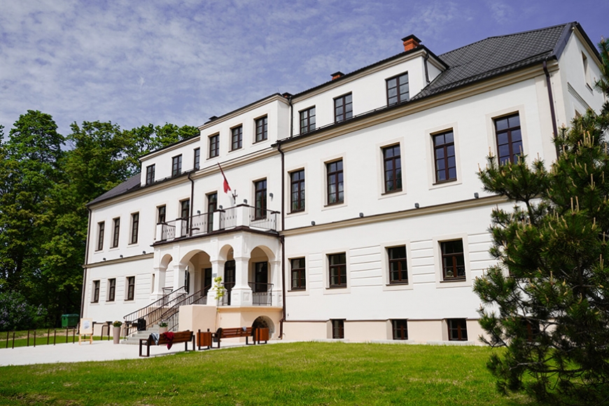 Vidzeme: Pārbūvēta Nītaures Mūzikas un mākslas pamatskola