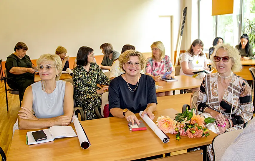 Izglītības iestāžu vadītāji tiekas omulīgi lietišķā sarunā pirms 1. septembra (ziņa/aktualitāte)