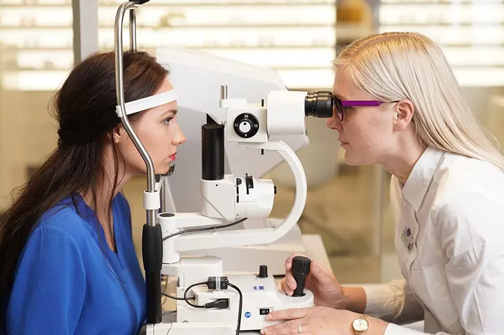 Kā pareizi sagatavoties vizītei pie optometrista? 