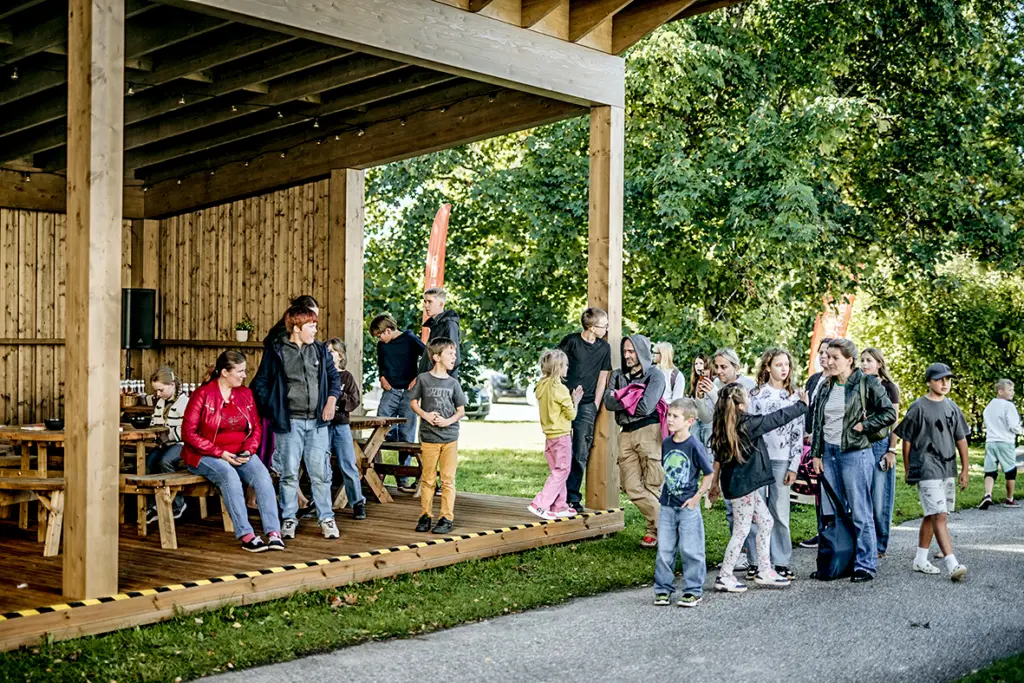 Vidzeme: Krimuldas vidusskolā atklāta āra klase