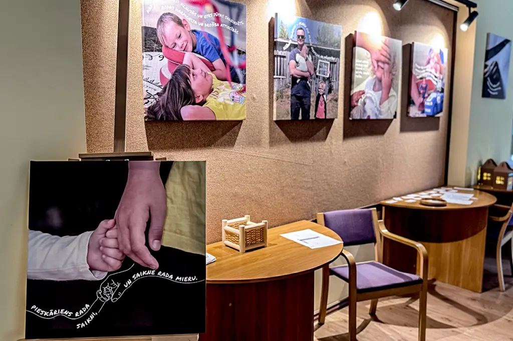 Salacgrīvas bibliotēkā atvērta interaktīva fotoizstāde