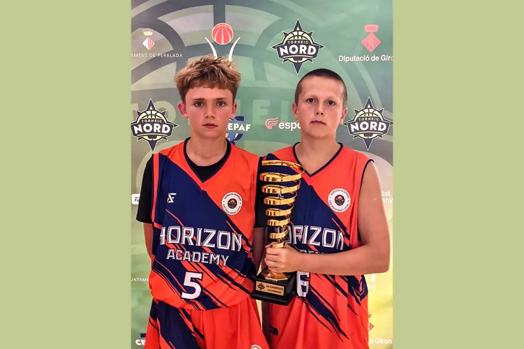 Basketbolistiem Hugo Aleksānam un Paulim Dzudzilo – sudraba godalgas turnīrā Spānijā