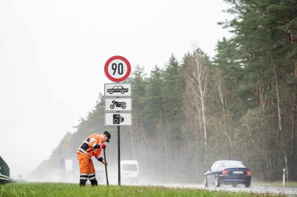 No 15. oktobra uz autoceļiem atkal 90 km/h – Vidzemes šosejā būs izņēmums