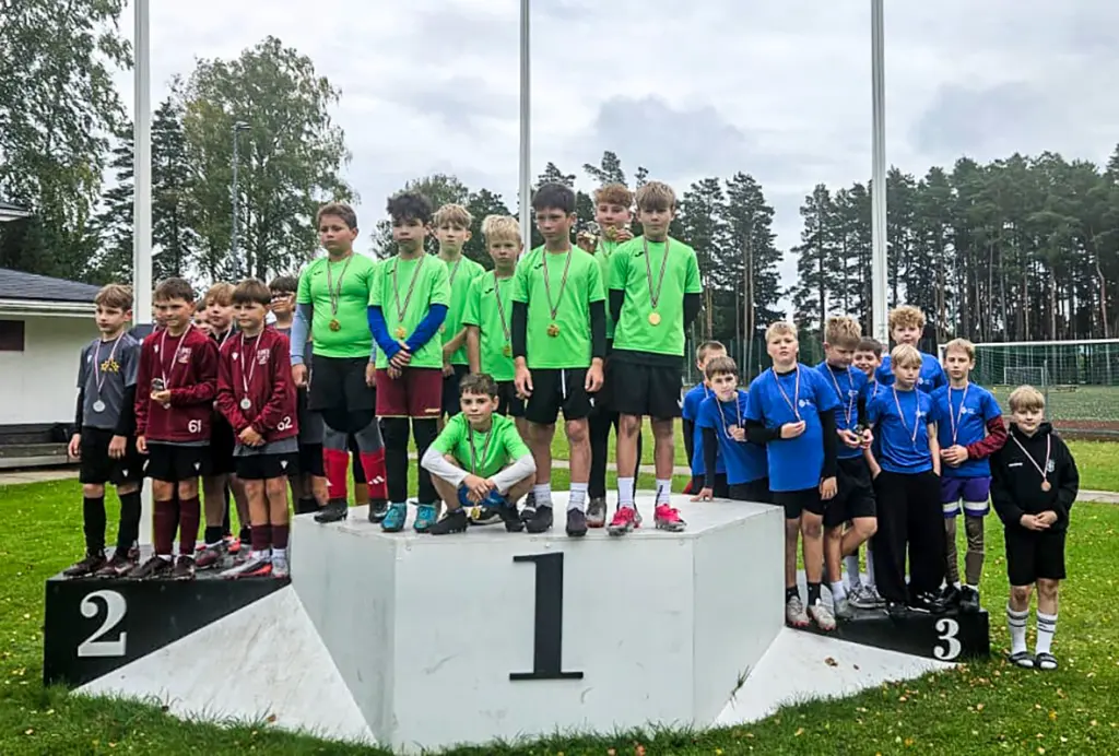Skolu sporta jauno sacensību sezonu atklāj futbols